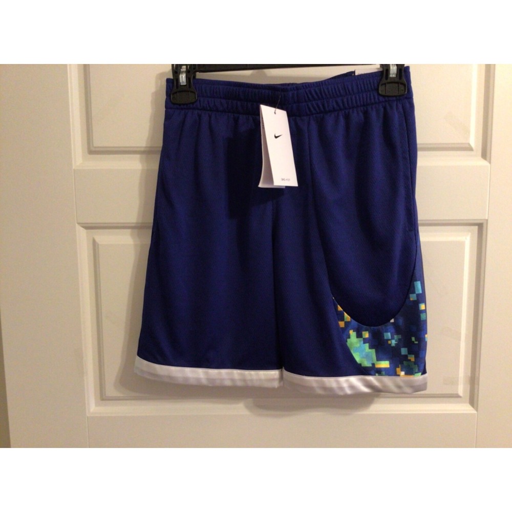New Nike Dri-FIT Basketball Boy's YOUTH M Shorts DX5520 Big Swoosh - Picture 1 of 2